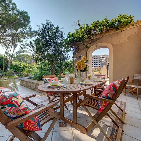 Villa Valleyside Heights - Pool & Heated Jacuzzi Is-Swieqi