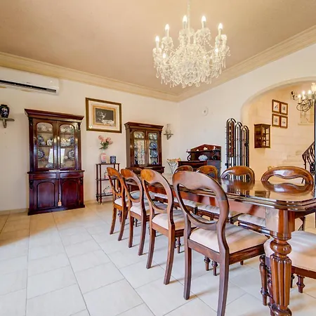 Valleyside Heights - Pool & Heated Jacuzzi Villa *