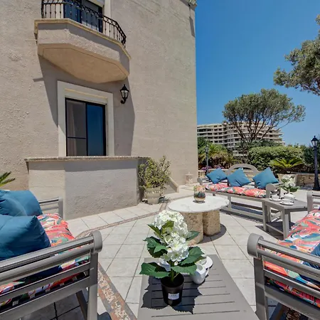 Villa Valleyside Heights - Pool & Heated Jacuzzi