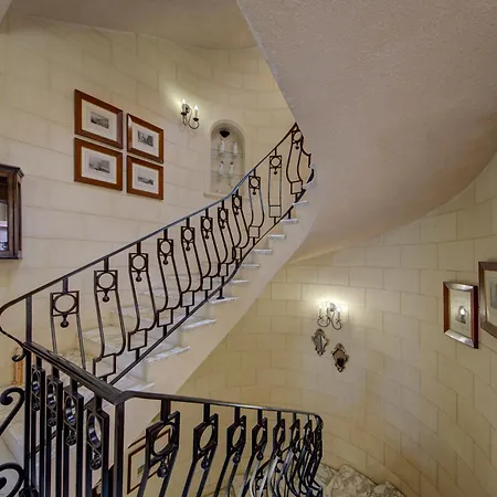Valleyside Heights - Pool & Heated Jacuzzi Villa *
