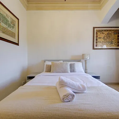 Valleyside Heights - Pool & Heated Jacuzzi Villa Is-Swieqi