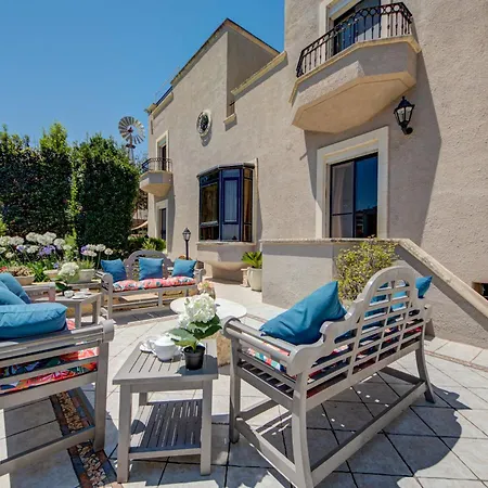 Valleyside Heights - Pool & Heated Jacuzzi *