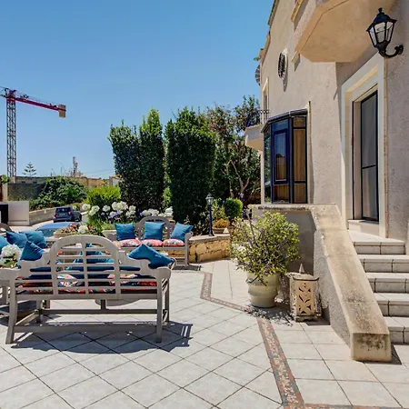 Valleyside Heights - Pool & Heated Jacuzzi * Is-Swieqi