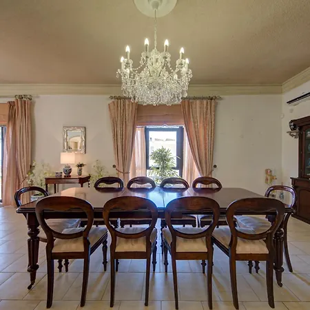 Valleyside Heights - Pool & Heated Jacuzzi Is-Swieqi