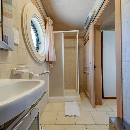 Valleyside Heights - Pool & Heated Jacuzzi Is-Swieqi