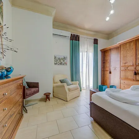 Valleyside Heights - Pool & Heated Jacuzzi Villa *