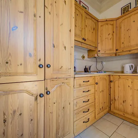 Villa Valleyside Heights - Pool & Heated Jacuzzi Is-Swieqi