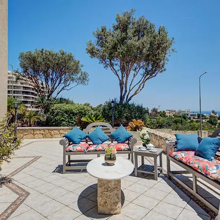 Valleyside Heights - Pool & Heated Jacuzzi Villa