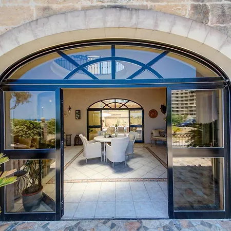 Valleyside Heights - Pool & Heated Jacuzzi Is-Swieqi