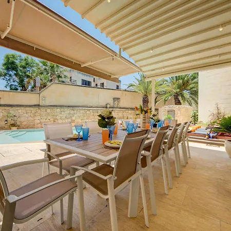 Valleyside Heights - Pool & Heated Jacuzzi Is-Swieqi